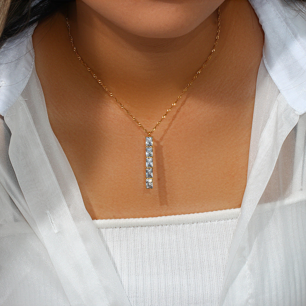 Thea Diamond Necklace - Artigo Importado